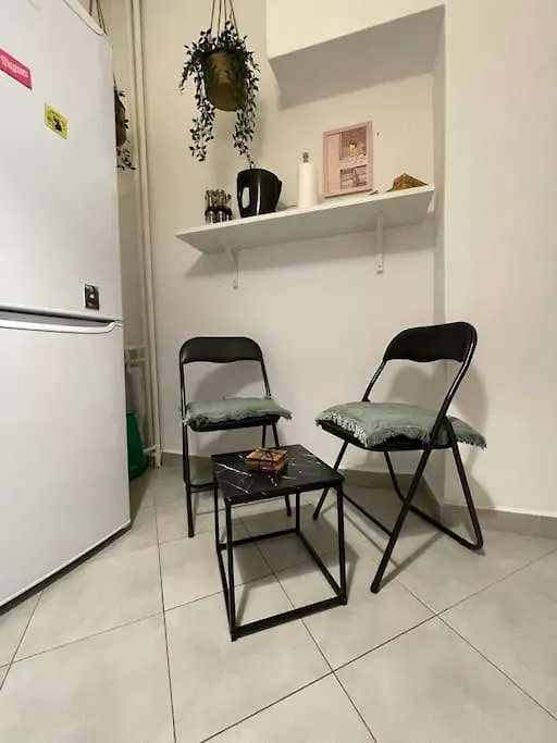 Lovely And Super Central Two-Bedroom Apartment Sofia