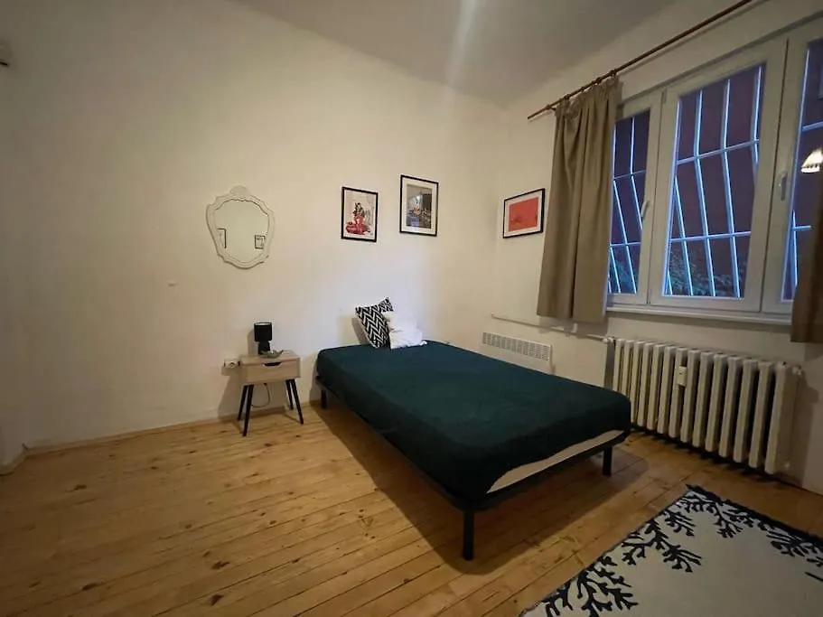 Lovely And Super Central Two-Bedroom Apartment Sofia